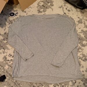 PURE BARRE FLOWY 3/4 TSHIRT NWT SMALL